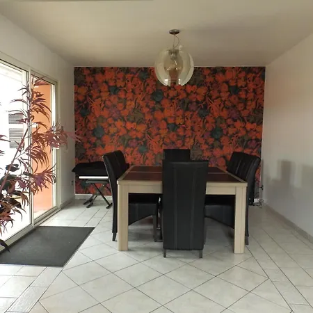 La Rosee Dar - Avec Piscine Prázdninový dům *
